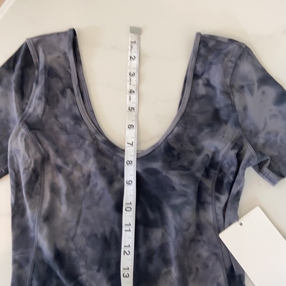 NWT ⭐️ SZ 2 BLACK ALIGN LULULEMON TIEDYE CROP TOP YOGA TWEEN HTF COLOR NEW - Picture 9 of 12